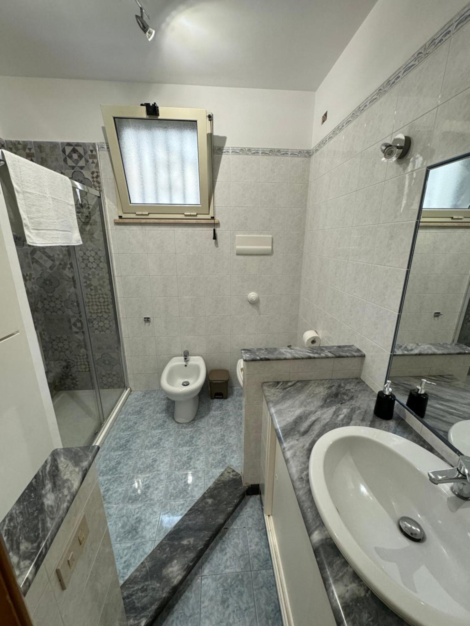 Eleven Mondello Beach Palermo Ngoại thất bức ảnh